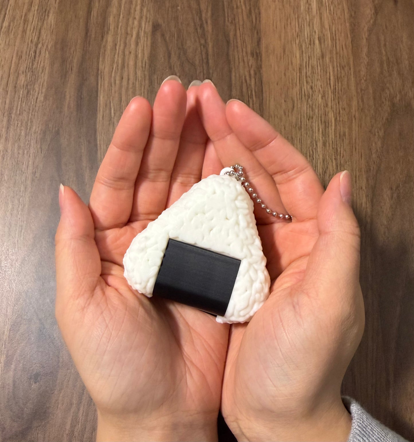 おにぎり（rice ball）